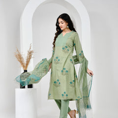 Aabroo Green Cotton Suit Set with Mulmul dupatta