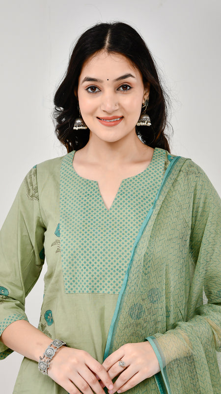Aabroo Green Cotton Suit Set with Mulmul dupatta