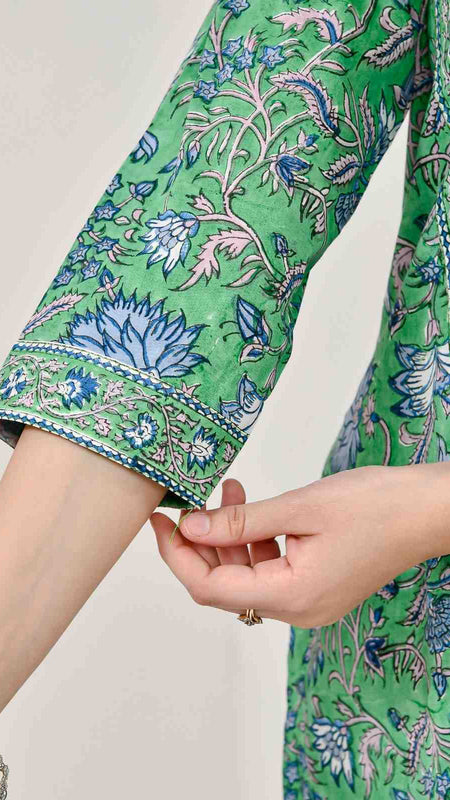 Neel Vanika Green Cotton Suit Set With Mulmul Dupatta