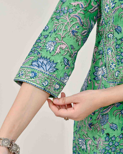 Neel Vanika Green Cotton Suit Set With Mulmul Dupatta