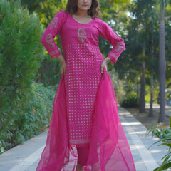 Mira – Fuchsia Radiance Handblock Gold Printed Cotton Suit Set with Organza Dupatta