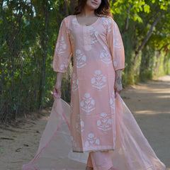 Anaira – Blush Bloom Handblock Khari Printed Cotton Suit Set with Organza Dupatta