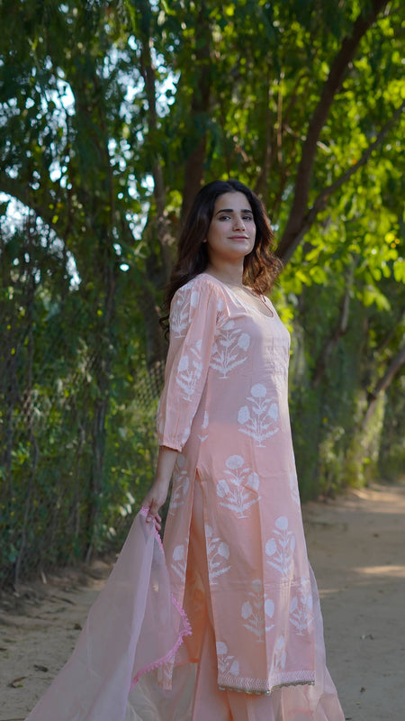 Anaira – Blush Bloom Handblock Khari Printed Cotton Suit Set with Organza Dupatta