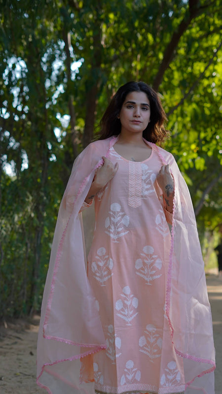 Anaira – Blush Bloom Handblock Khari Printed Cotton Suit Set with Organza Dupatta