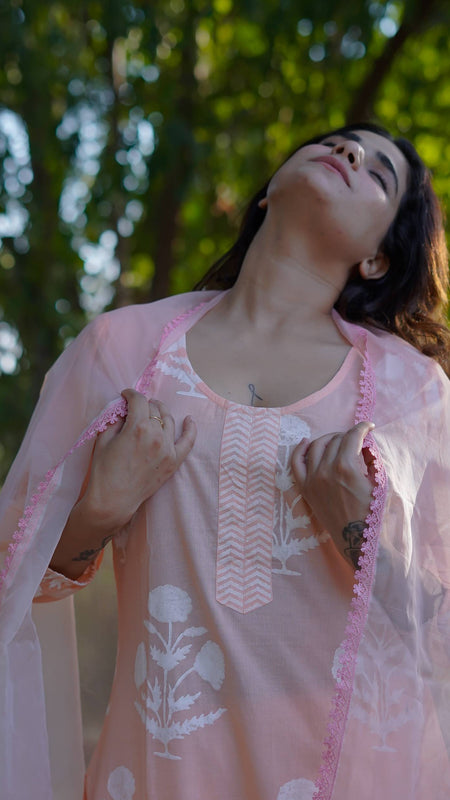 Anaira – Blush Bloom Handblock Khari Printed Cotton Suit Set with Organza Dupatta