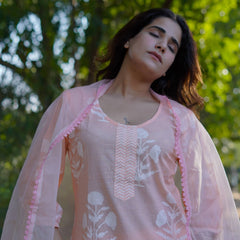 Anaira – Blush Bloom Handblock Khari Printed Cotton Suit Set with Organza Dupatta