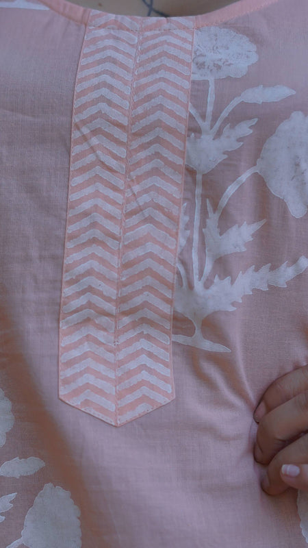 Anaira – Blush Bloom Handblock Khari Printed Cotton Suit Set with Organza Dupatta