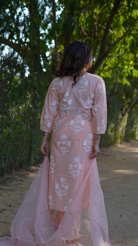 Anaira – Blush Bloom Handblock Khari Printed Cotton Suit Set with Organza Dupatta