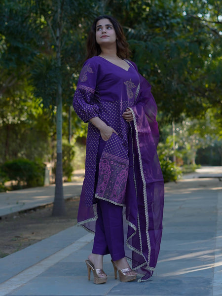 Vamika – Royal Orchid Handblock Gold Printed Cotton Suit Set with Organza Dupatta